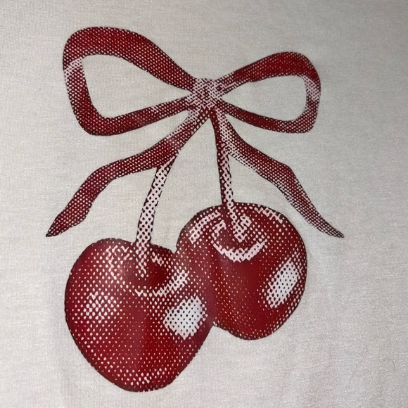 BABY TEE - NWT Size small - Picture 5 of 7